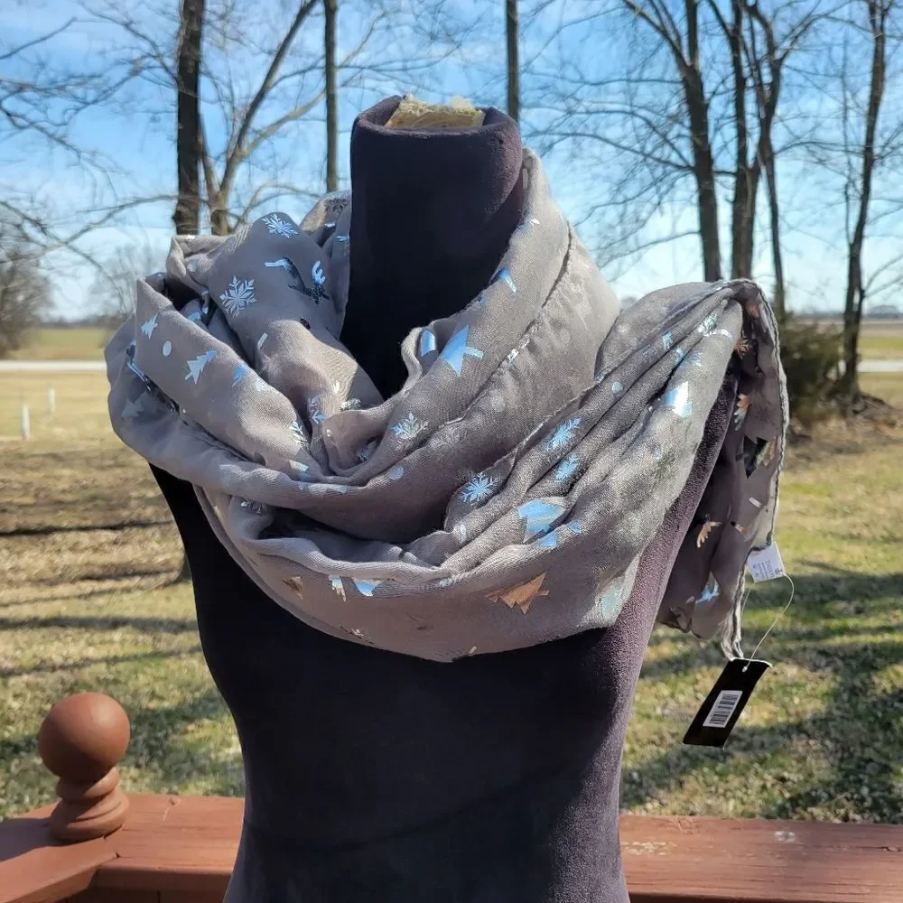 NEW Thistle Gem Soft Gray Iridescent Holiday Print Tulle Scarf Size One Size Fit